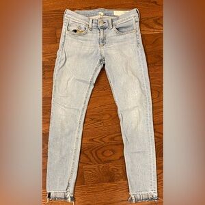 Rag And Bone Jeans Sz 26 Light Wash Capri Frayed Hem USA